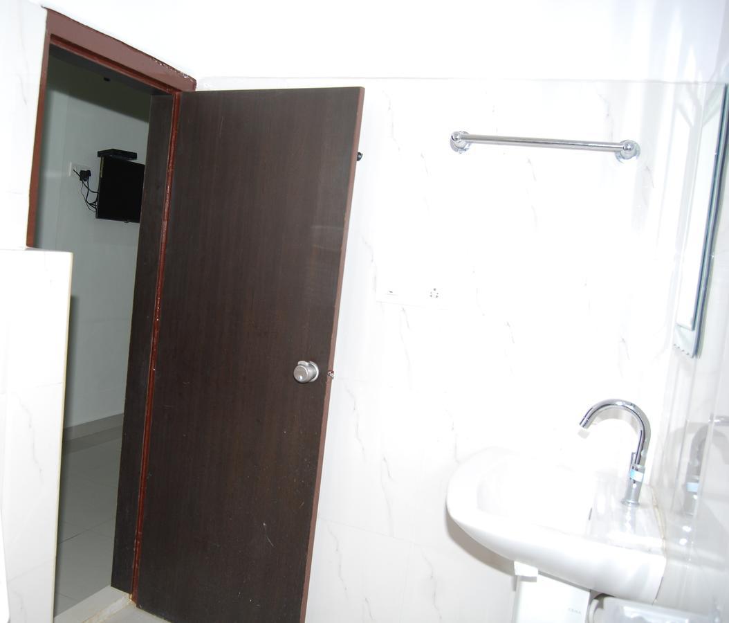 Pratham Residency Hotel Maiçor Exterior foto