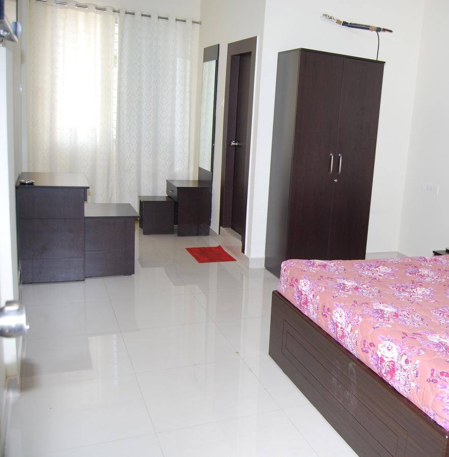 Pratham Residency Hotel Maiçor Exterior foto