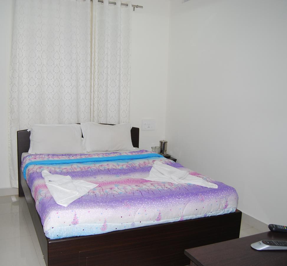 Pratham Residency Hotel Maiçor Exterior foto