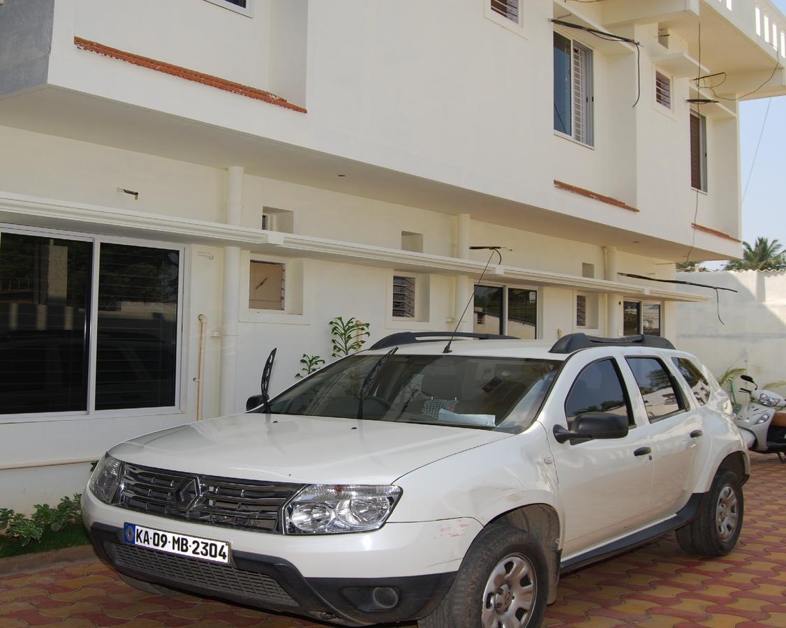 Pratham Residency Hotel Maiçor Exterior foto
